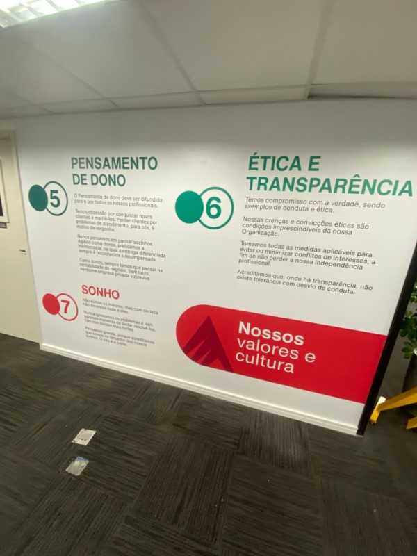 mac_adesivos_corporativo_2025_10